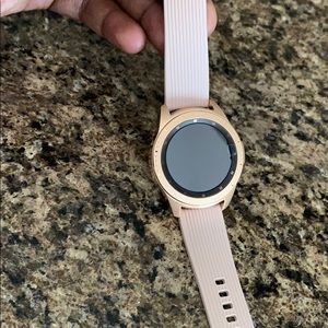 NEVER USED GALAXY WATCH (ROSE GOLD)